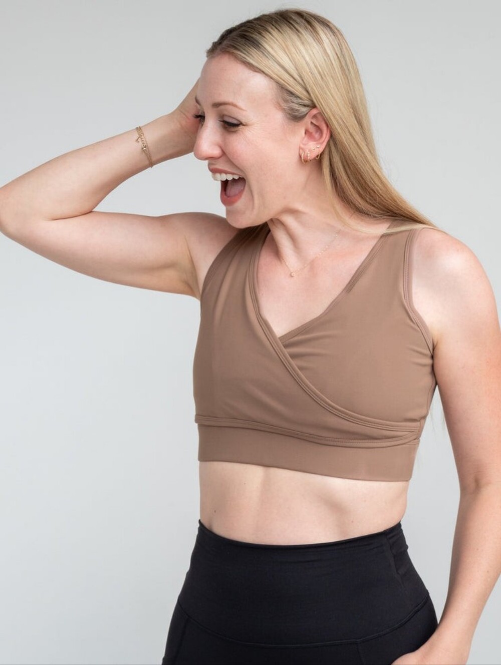 Everyday Luxe® 3.0 Nursing & Hands-Free Pumping Bra for Breastfeeding Moms